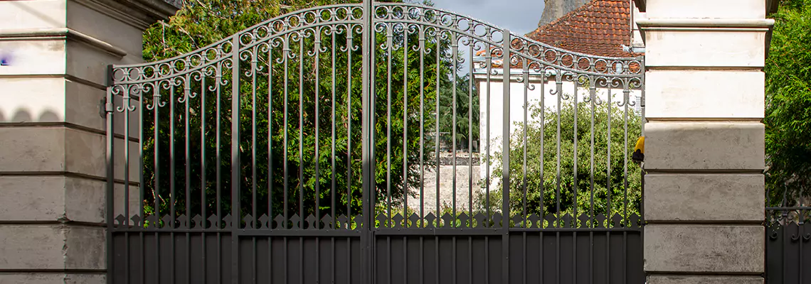 Wooden Swing Gate Repair in Algonquin, IL